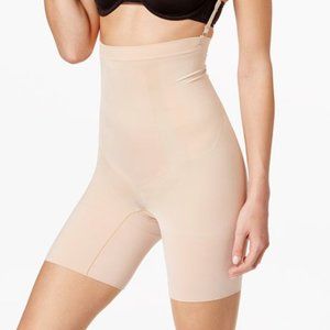 NWT Spanx OnCore High-Waisted Mid-Thigh Short Shapewear Size Small